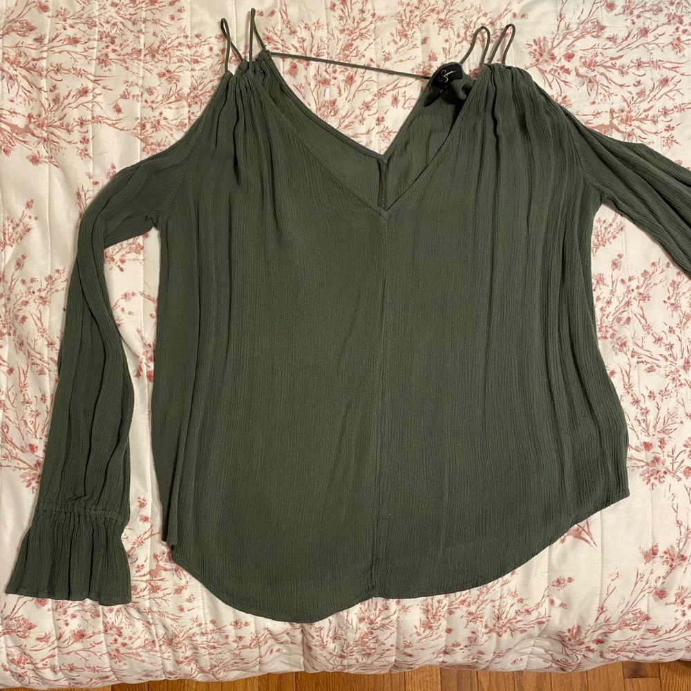 Small green shirt like new